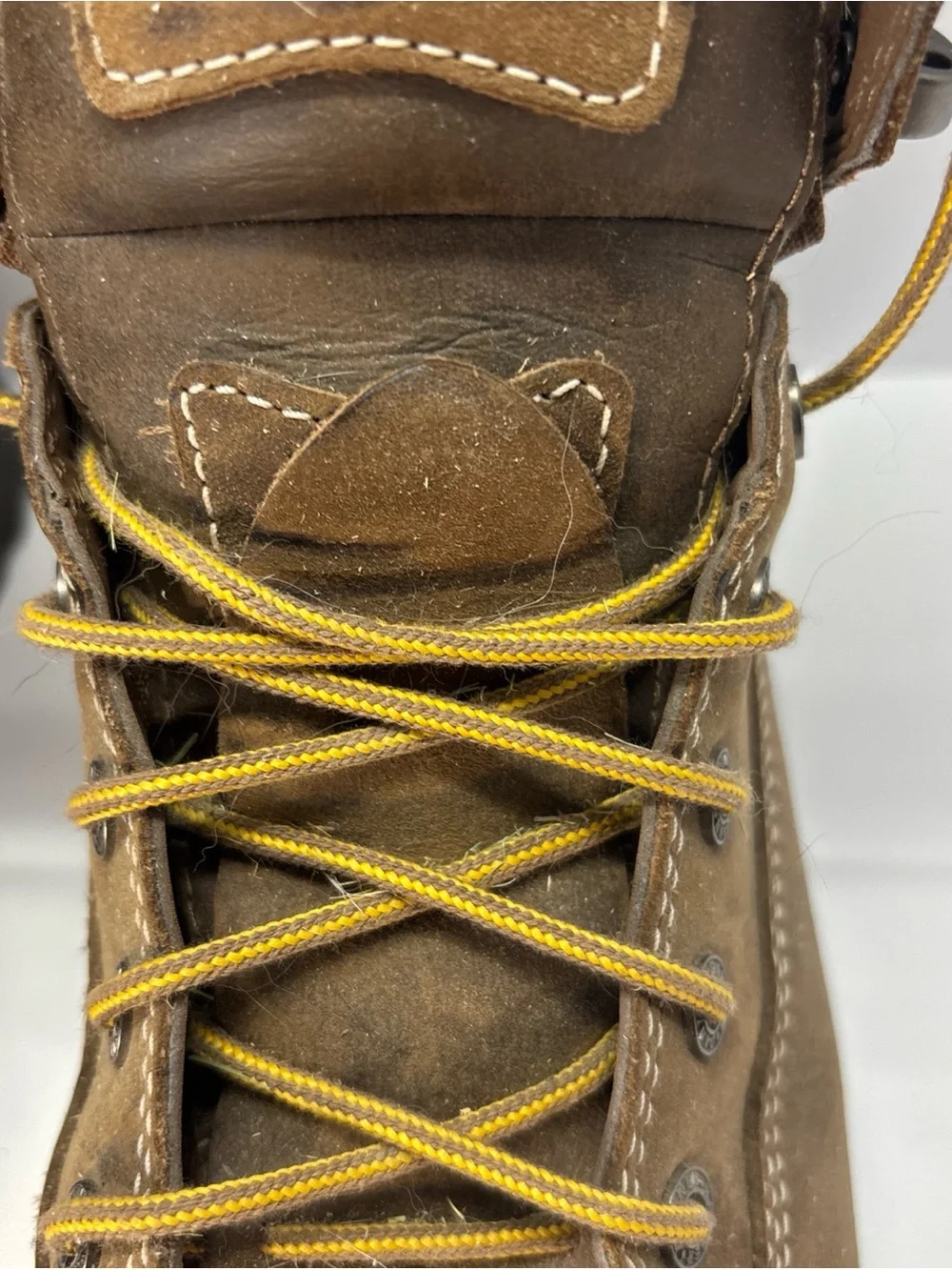 Danner Gritstone men’s 8” size 9 Brown Suede Work Boot with Vibram ASTM F2892-11